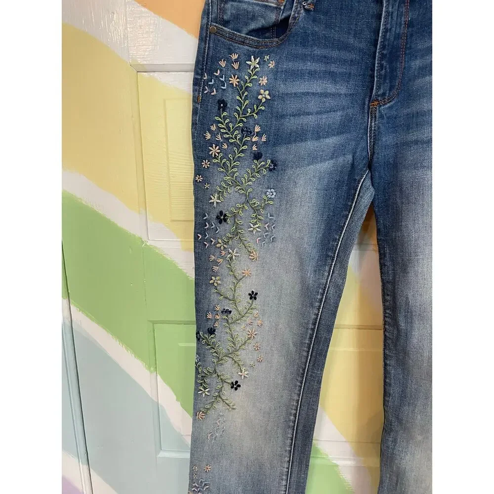 Driftwood Kelly Classic Fit Embroidered Floral Bootcut Jeans Womens 27 - Picture 4 of 14